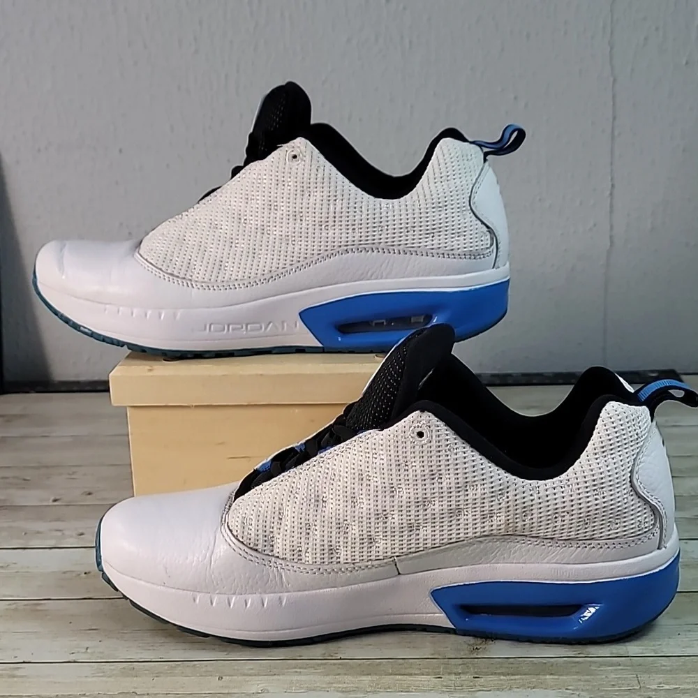 Jordan Comfort Viz Air 13 White/Italy Blue/Black Size Men's 7‎